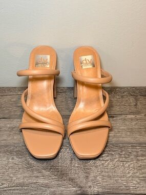 NWOT DV Dolce Vita Myla Strappy Block Heel Sandals Tan Café Square Toe Size 8.5